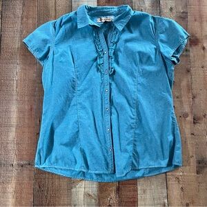 Blue Short Sleeve Button-Up Blouse
